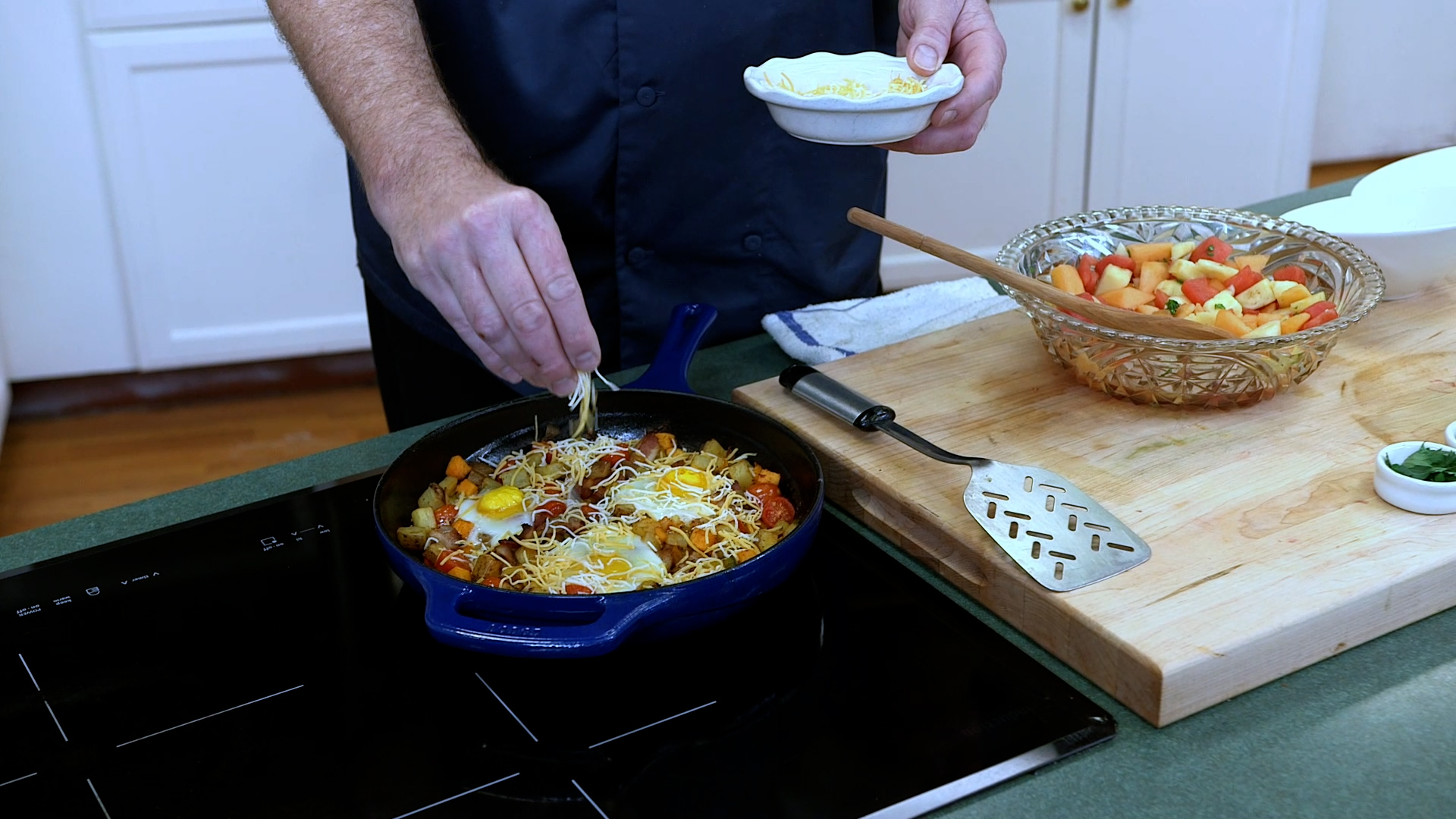 skillet hash sprinkle with cheese