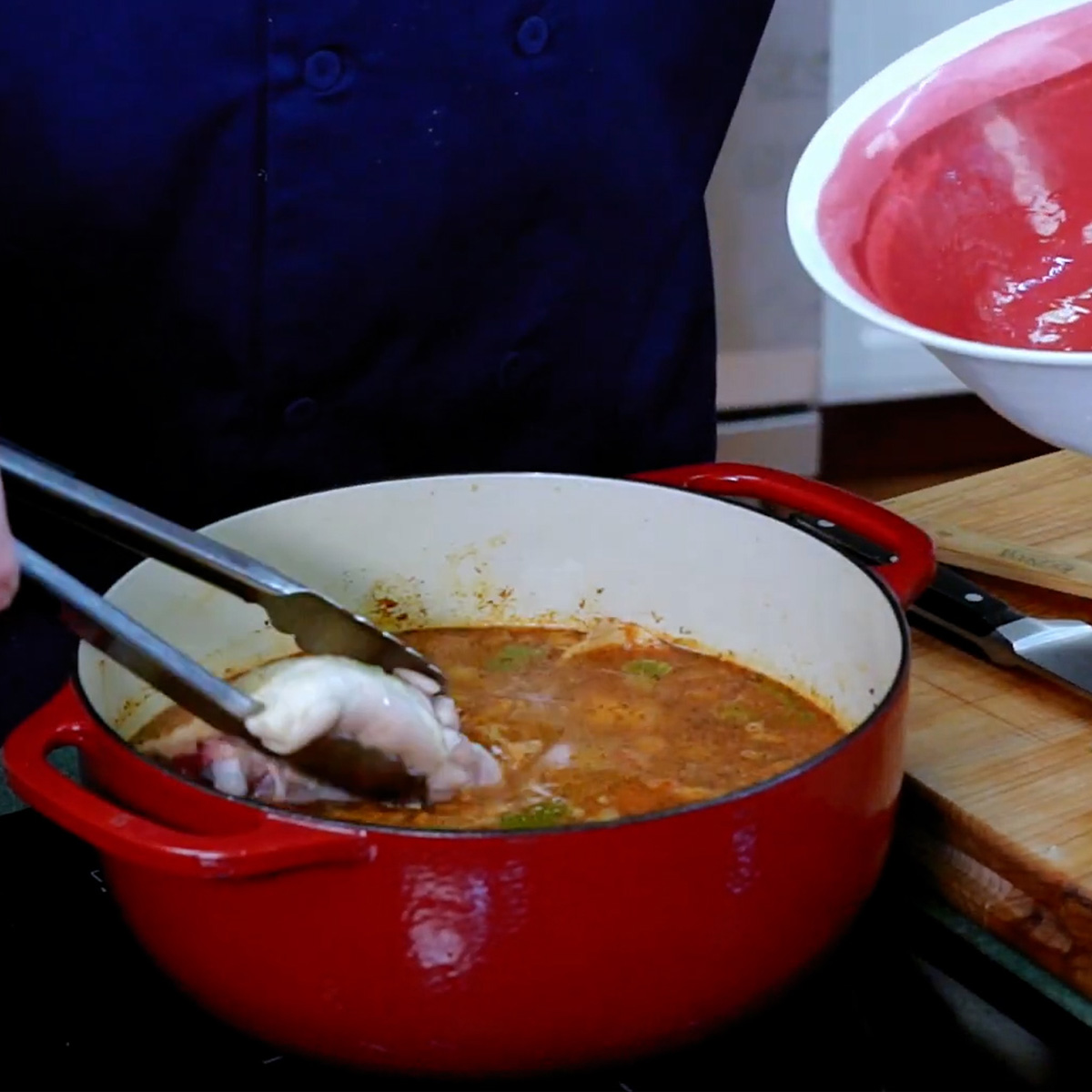 return chicken to the pot