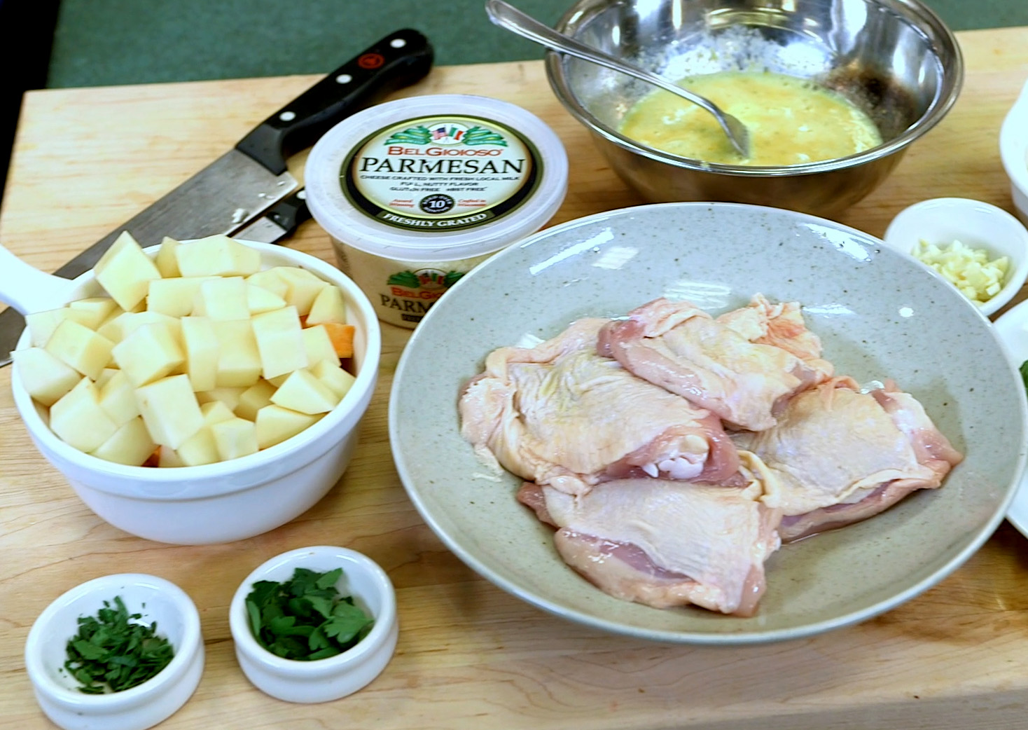 Parmesan Crusted Chicken and Roasted Potato Medley ingredients